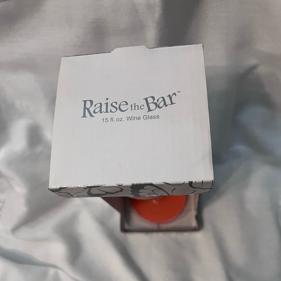 RAISE THE BAR Foxy Mama Wine Glass - Orange and White NWT - Picture 3 of 6